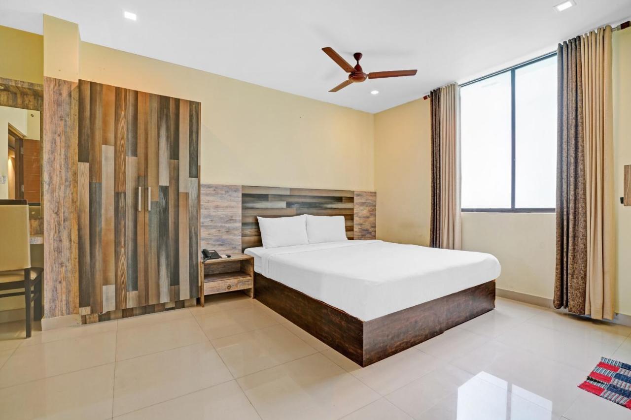 Capital O 87015 Hotel Al Salama Kochi 外观 照片