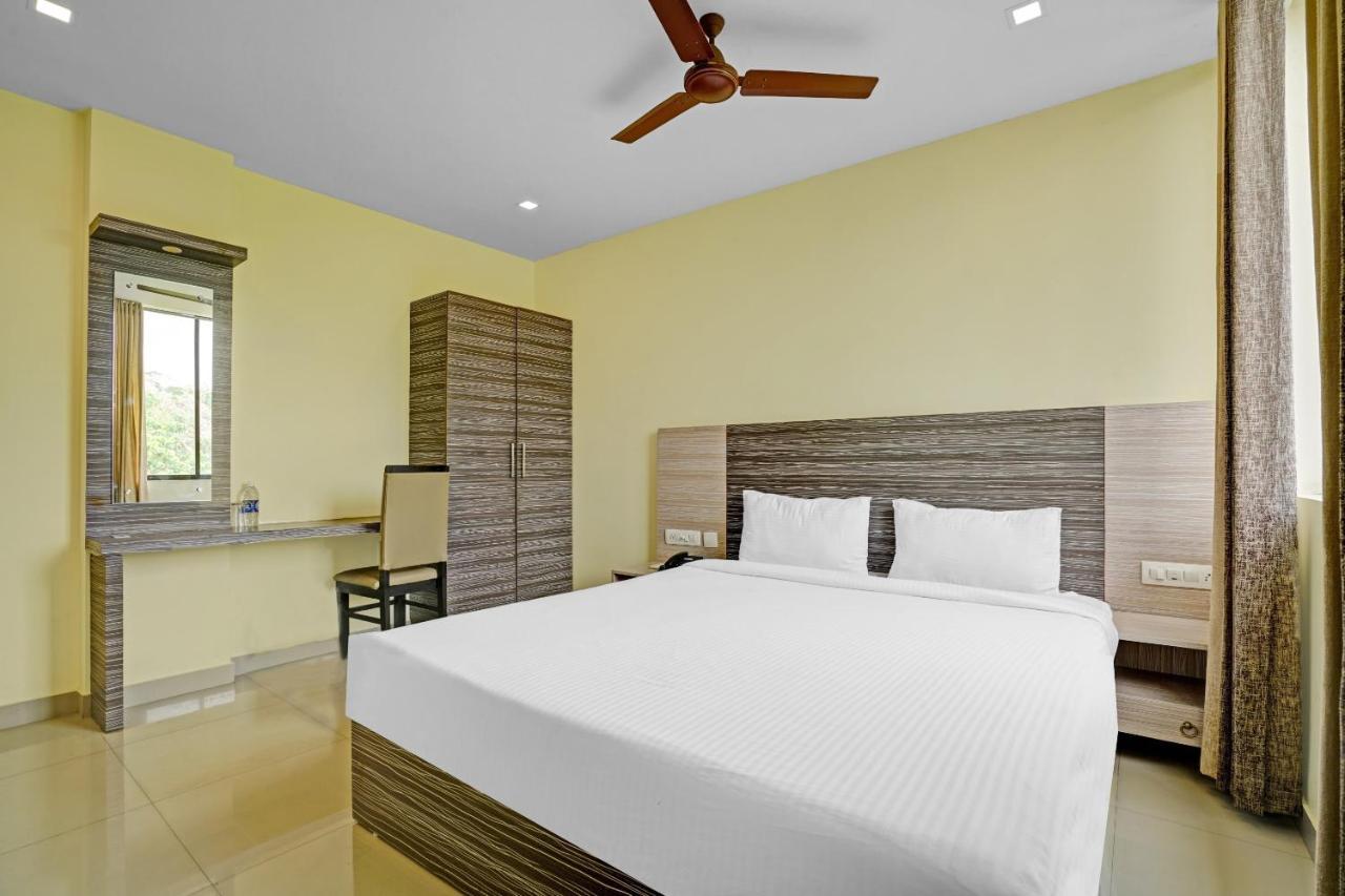 Capital O 87015 Hotel Al Salama Kochi 外观 照片